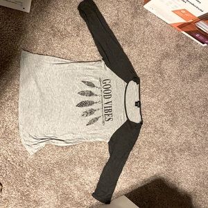 comfy “good vibes” t-shirt